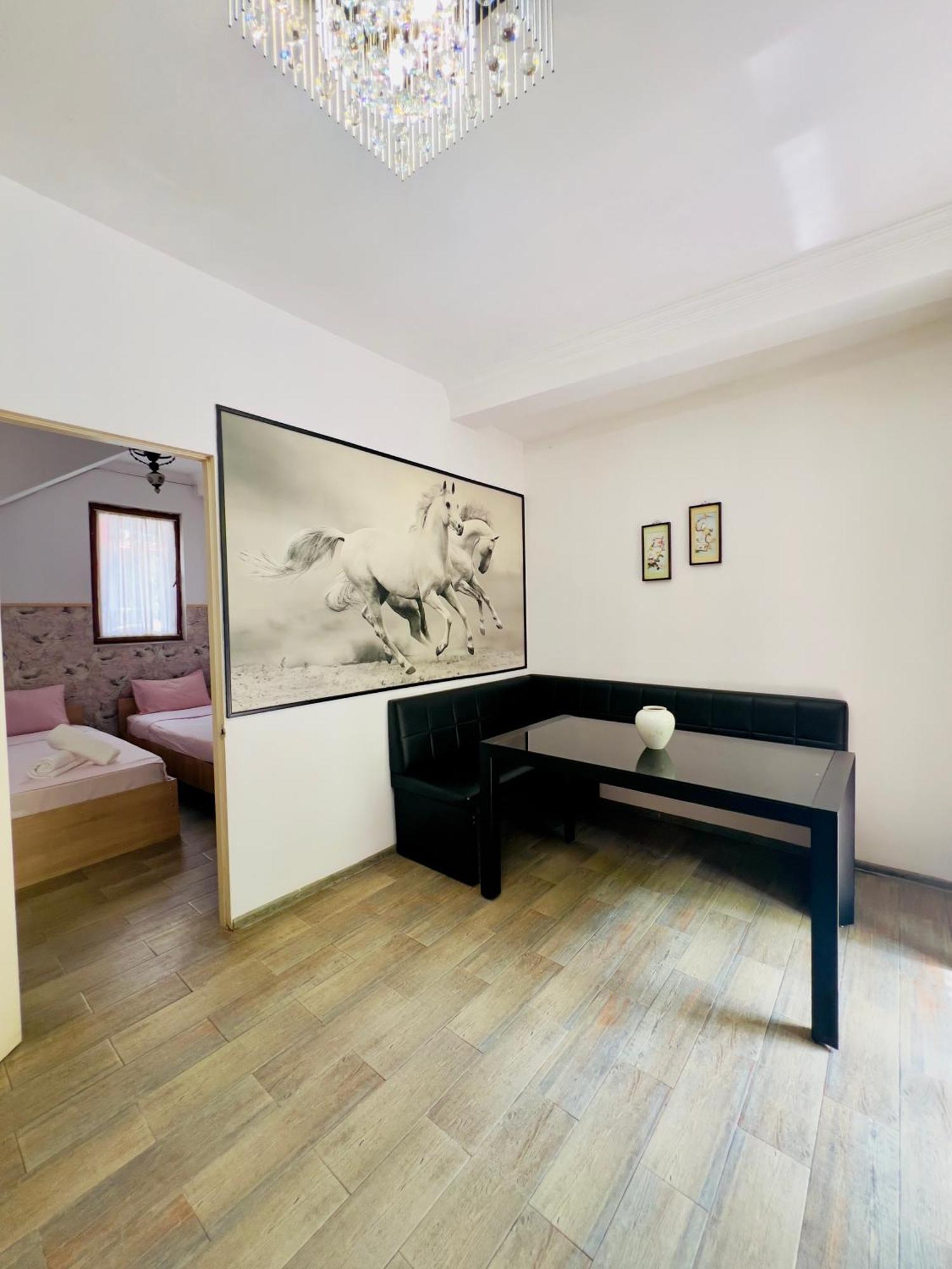 Apartment Maisi Batumi Kültér fotó